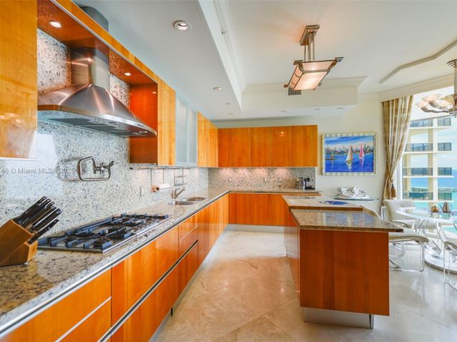 Apartment for sale  Unit #1104 - photo 6172946