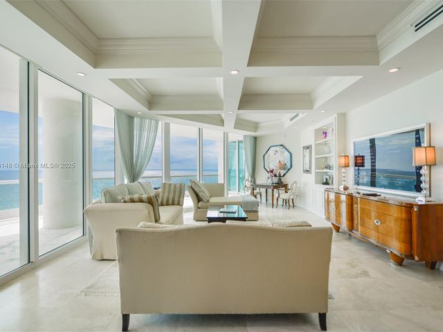 Apartment for sale  Unit #1104 - photo 6172953