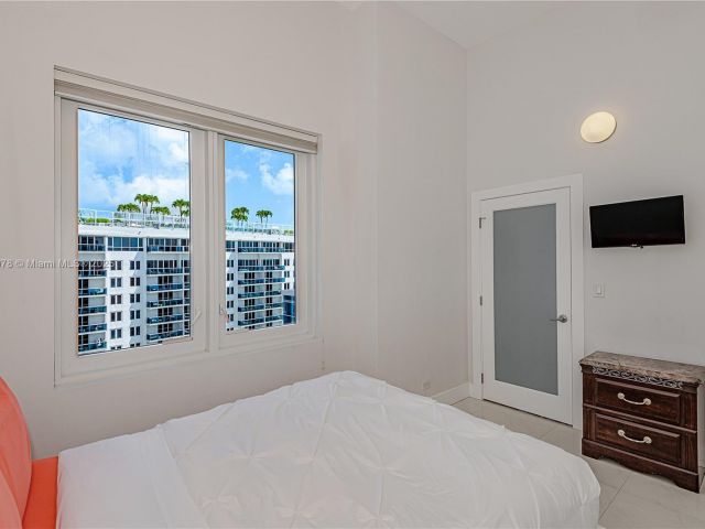 Apartment for rent  Unit #1619 - photo 6173740