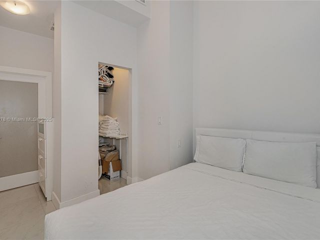 Apartment for rent  Unit #1619 - photo 6173745