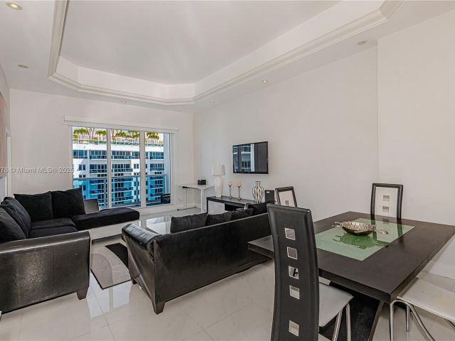 Apartment for rent  Unit #1619 - photo 6173757