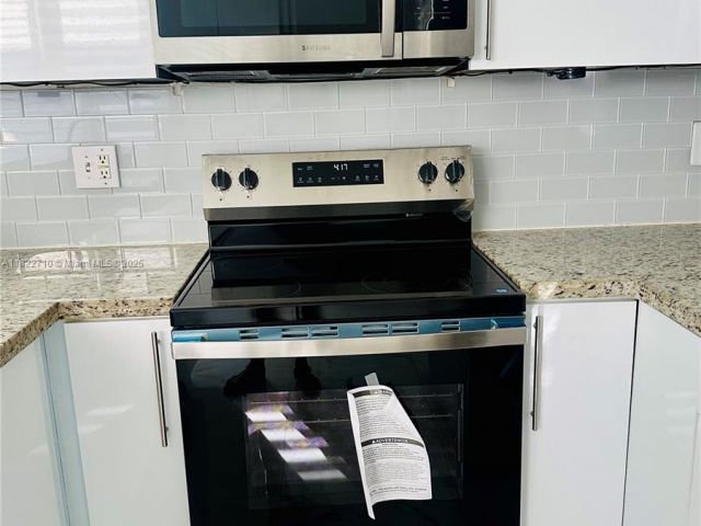 Home for sale at 18961 NW 22nd St - photo 6172063