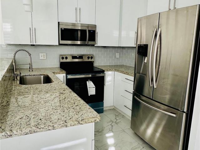 Home for sale at 18961 NW 22nd St - photo 6172064