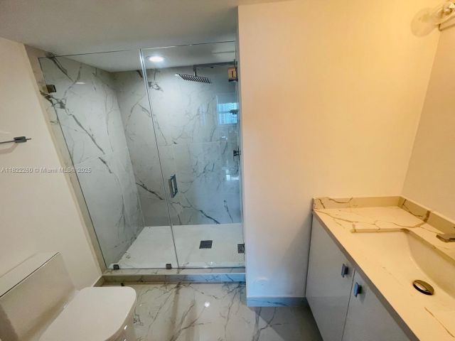 Apartment for sale  Unit #1703 - photo 6173935