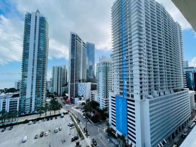 Apartment for sale  Unit #1703 - photo 6173937