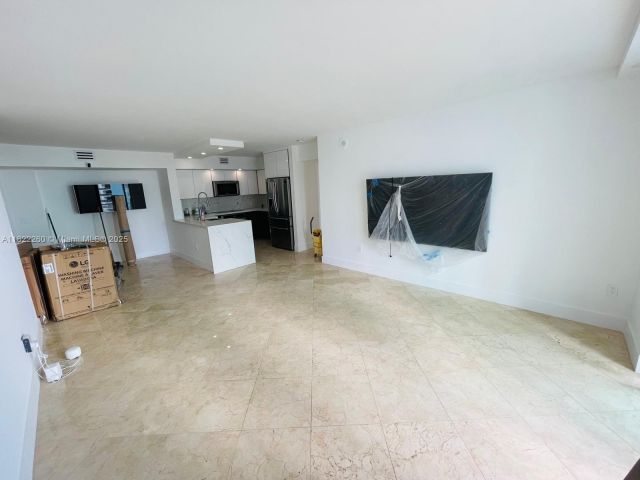 Apartment for sale  Unit #1703 - photo 6173940