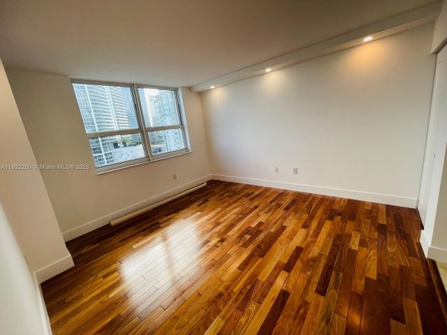 Apartment for sale  Unit #1703 - photo 6173944