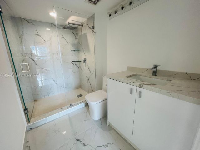 Apartment for sale  Unit #1703 - photo 6173947