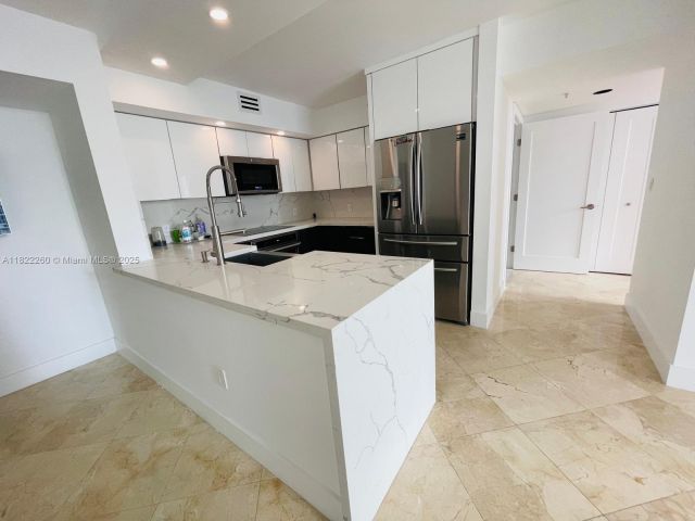 Apartment for sale  Unit #1703 - photo 6173949