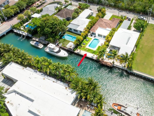 Home for rent at 7610 Bayside Lane - photo 6213765