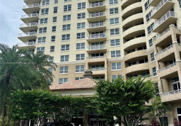 Apartment #914 at Turnberry on the Green