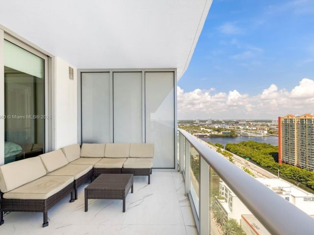 Apartment for sale  Unit #4-2303 - photo 6174651