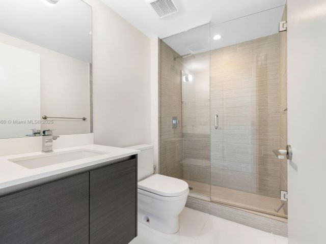 Apartment for sale  Unit #4-2303 - photo 6174652