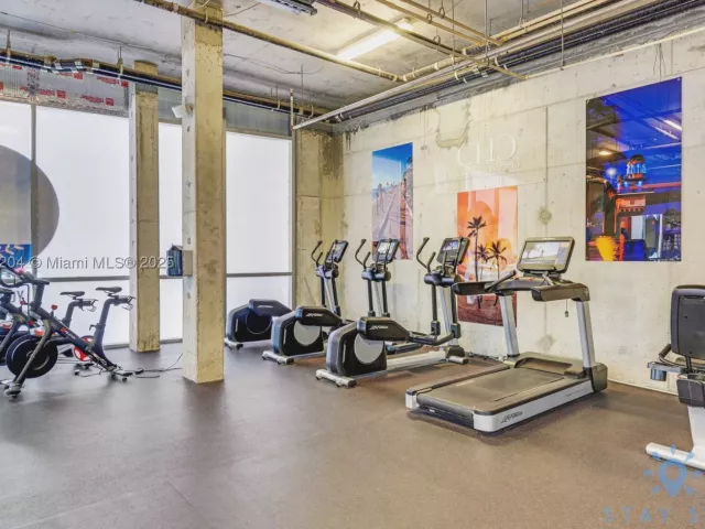 2-bedroom condo for sale in Hollywood - 777 N Ocean Dr N521 - MondialRealty