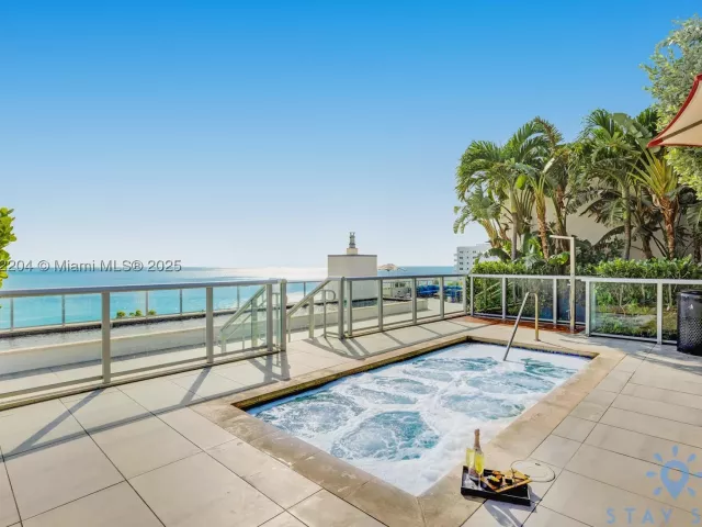 2-bedroom condo for sale in Hollywood - 777 N Ocean Dr N521 - MondialRealty