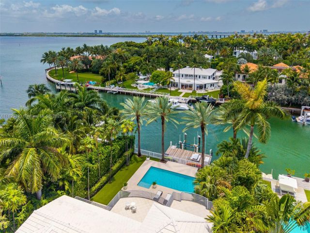 Home for sale at 1839 W 24th St - photo 6171992