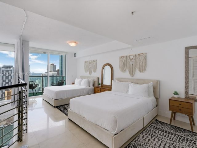 Apartment for rent  Unit #2107 - photo 6232376