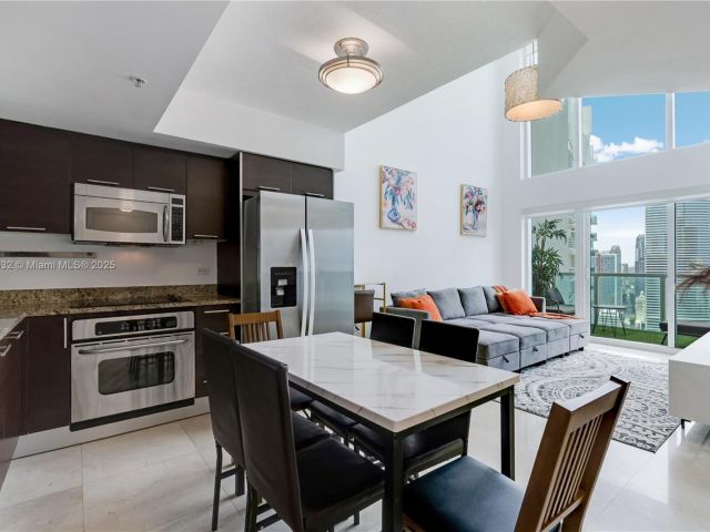 Apartment for rent  Unit #2107 - photo 6232384