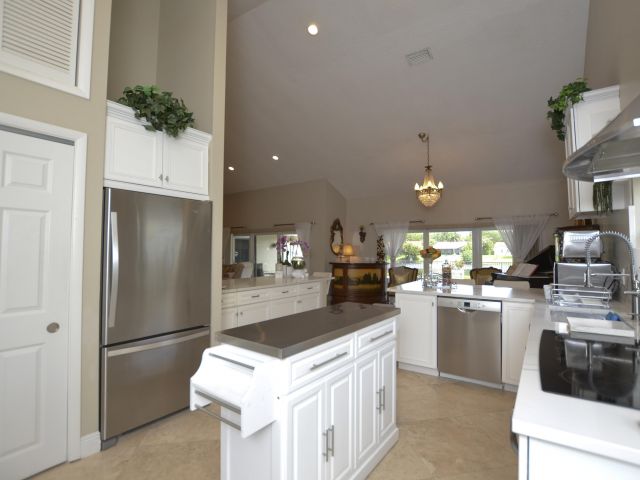 Home for sale at 2541 NW 39th Street - photo 6255083