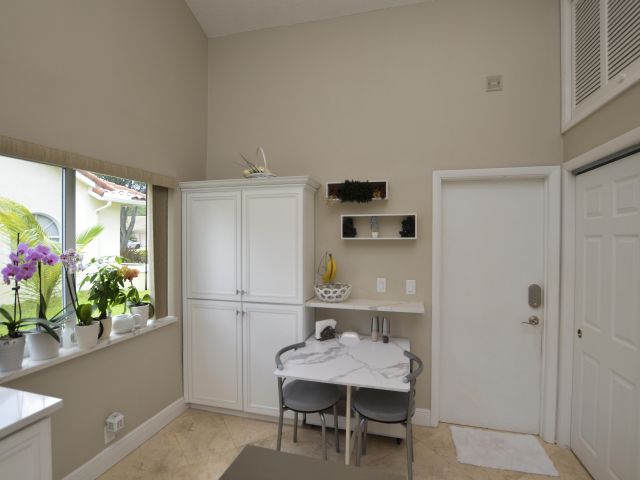 Home for sale at 2541 NW 39th Street - photo 6255085