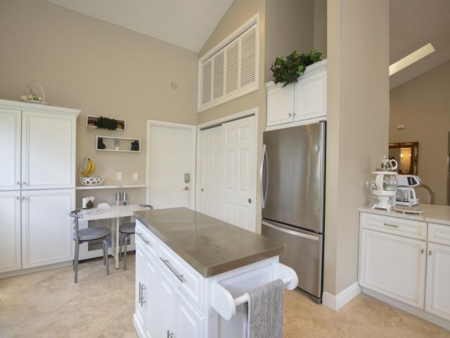 Home for sale at 2541 NW 39th Street - photo 6255086