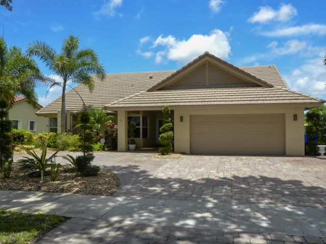 Home for sale at 2541 NW 39th Street - photo 6255095