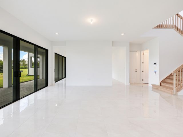 Home for rent at 9451 Riverside Park Drive - photo 6372944