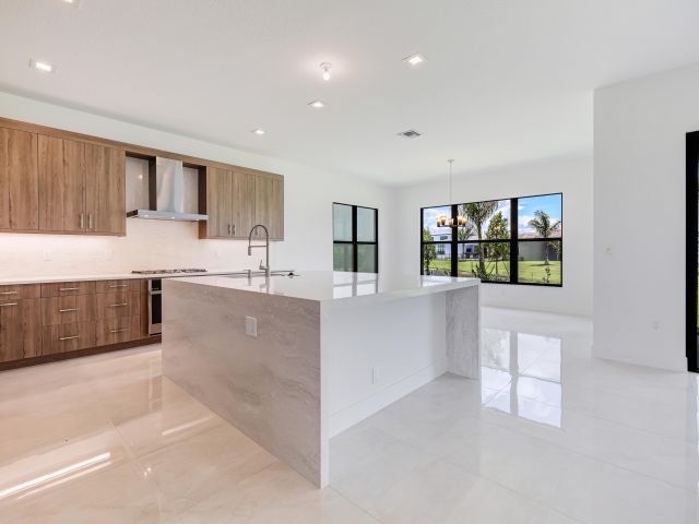 Home for rent at 9451 Riverside Park Drive - photo 6372953