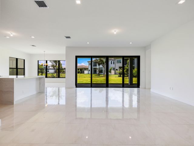 Home for rent at 9451 Riverside Park Drive - photo 6372955