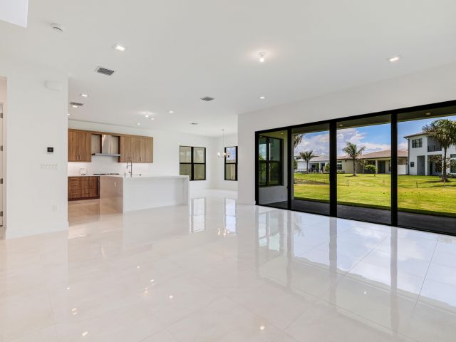 Home for rent at 9451 Riverside Park Drive - photo 6372956