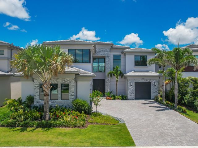 Home for rent at 9451 Riverside Park Drive - photo 6372958