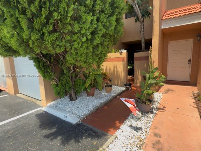 Home for sale at 1651 SW 120th Ave - photo 6172897