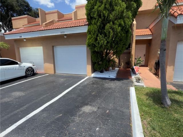 Home for sale at 1651 SW 120th Ave - photo 6172898