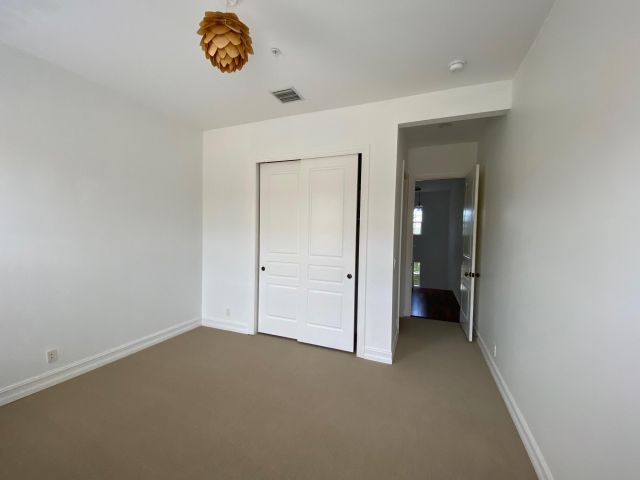 Home for rent at 319 Flamingo Drive - photo 6173557