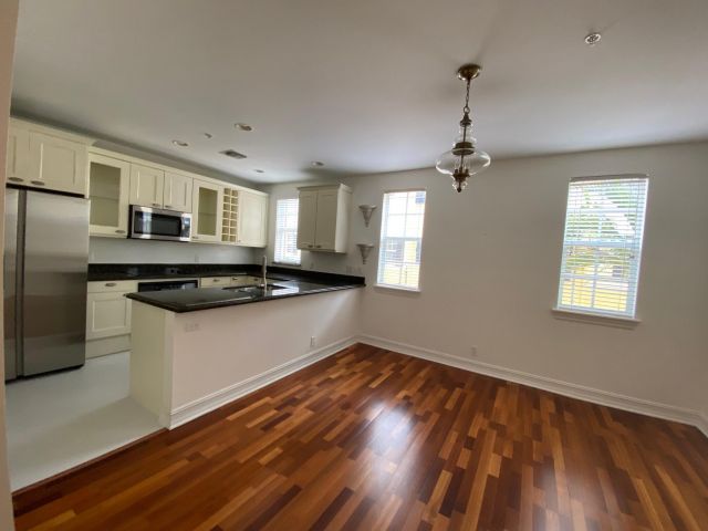 Home for rent at 319 Flamingo Drive - photo 6173562