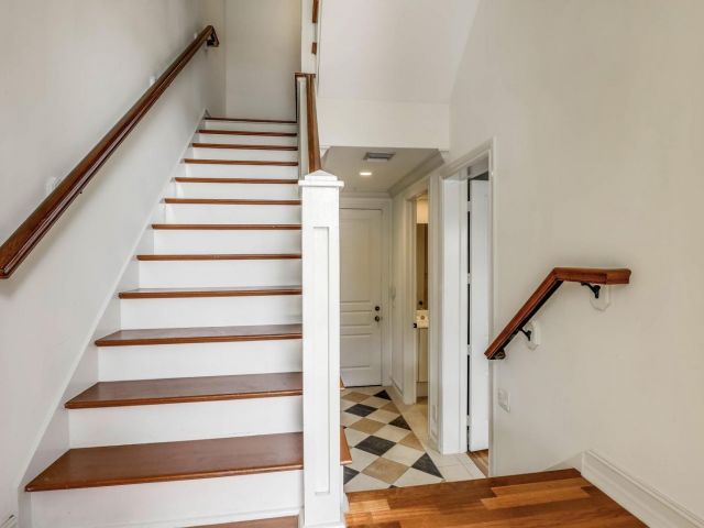 Home for rent at 319 Flamingo Drive - photo 6173564