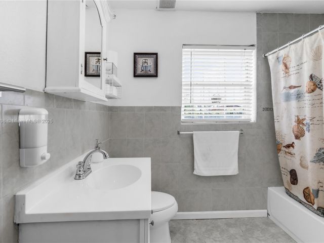 Home for sale at 18820 SW 316th St - photo 6173815