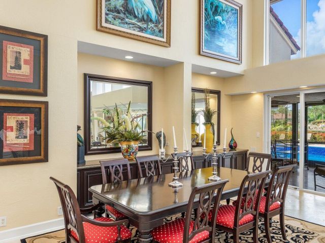 Home for sale at 4484 Bocaire Blvd Boulevard - photo 6317036