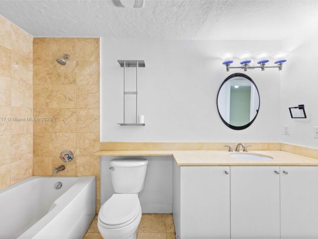 Apartment for sale  Unit #1203 - photo 6176902