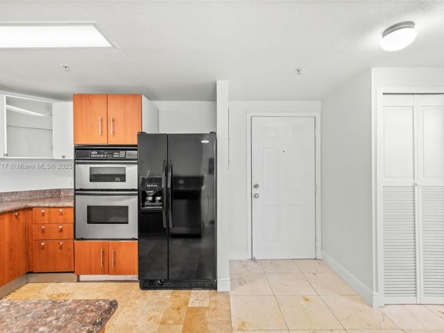 Apartment for sale  Unit #1203 - photo 6176908