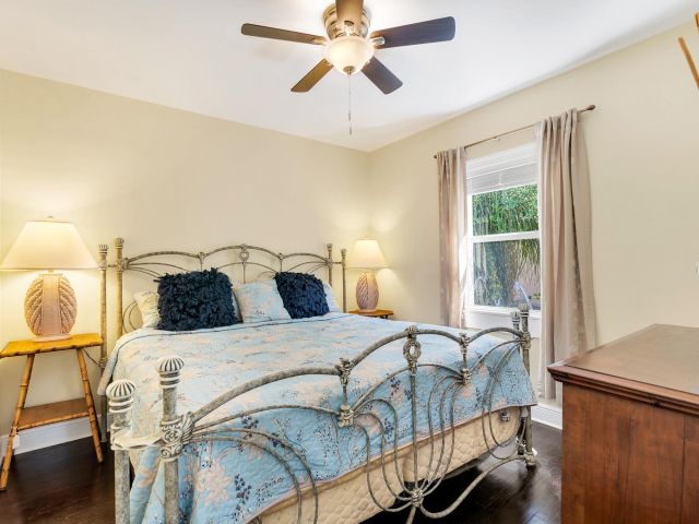 Home for sale at 311 Kenilworth Boulevard - photo 6176018