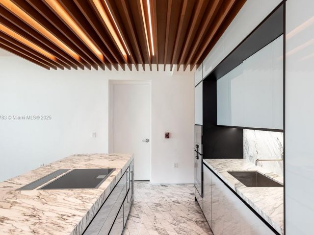 Apartment for sale  Unit #9D - photo 6176720