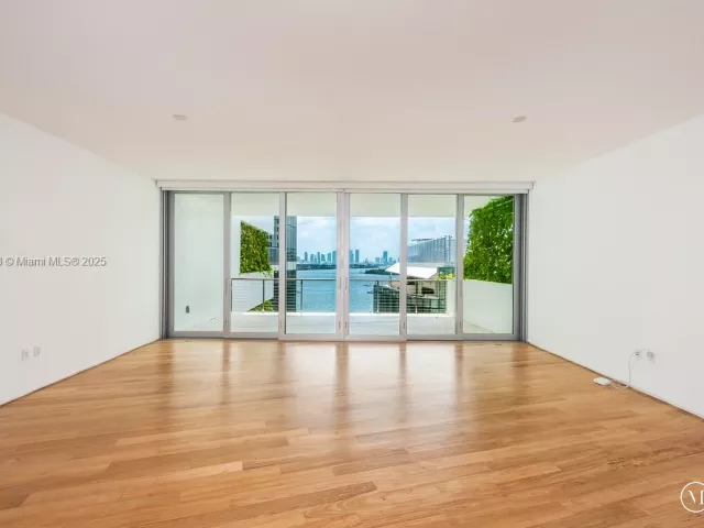 Apartment for sale  Unit #9D - photo 6176726