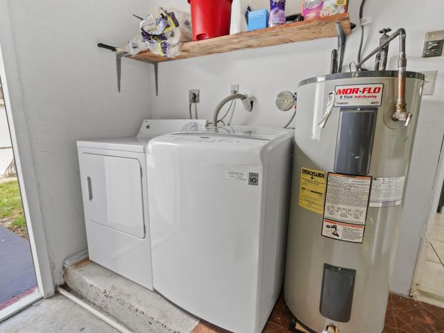 Home for sale at 2721 NW 22nd St - photo 6174805