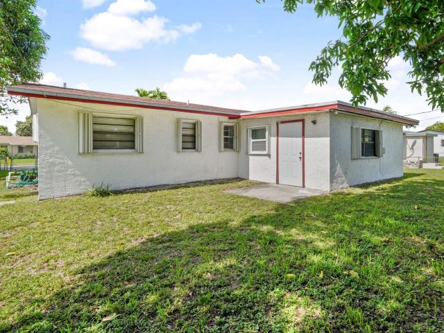 Home for sale at 2721 NW 22nd St - photo 6174820