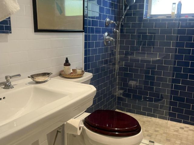 Home for rent at 341 Murray Road - photo 6176001