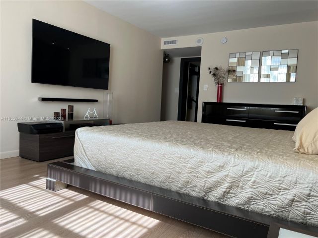 Apartment for rent  Unit #1505 - photo 6198897