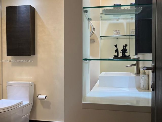 Apartment for rent  Unit #1505 - photo 6198902