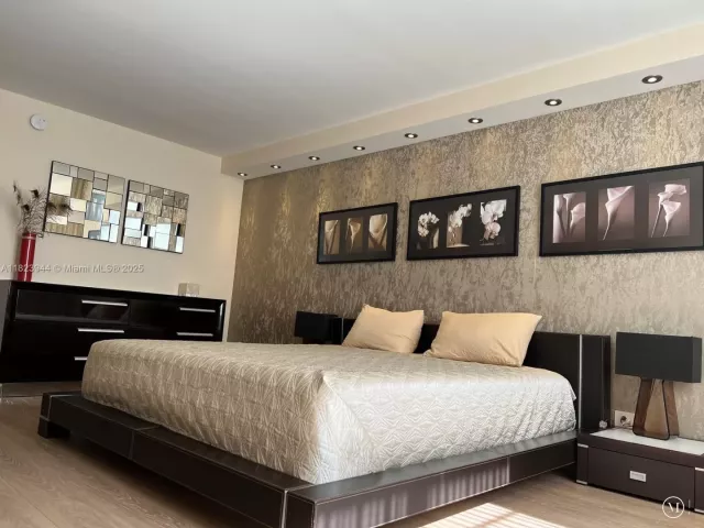 3-bedroom condo for rent in Sunny Isles Beach - 251 174th St 1505 - MondialRealty