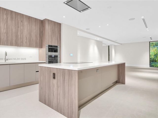 Home for rent at 100 Hampton Ln - photo 6174220